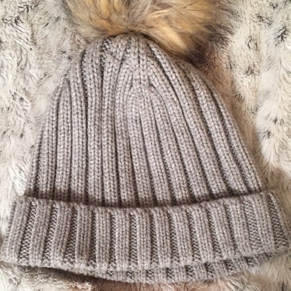 J. Crew Gray and Brown Ribbed Knit Hat with Pom-Pom - Picture 8 of 13
